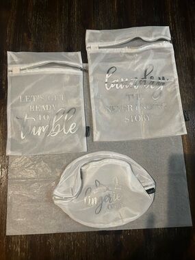 Simplify 3 Piece Wash Bag Set, to protect delicates, bras, and workout clothes